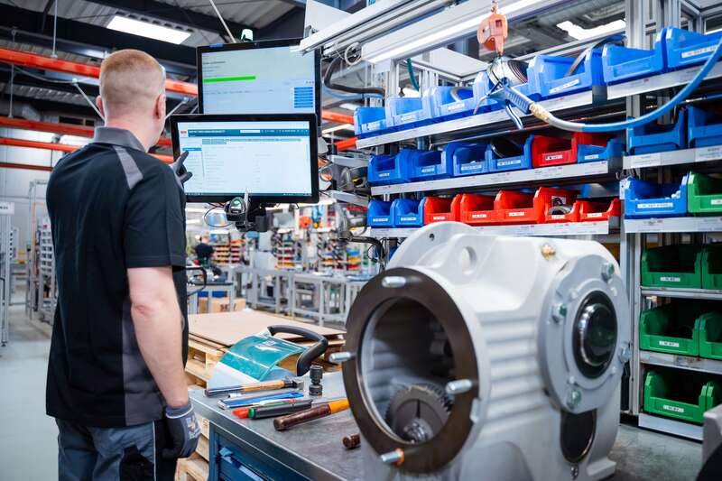 B02: Podstawy Lean Management w aspekcie Zarządzania Produkcją